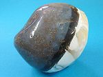 Agate tr�s grande compl�te ext�rieur tout poli